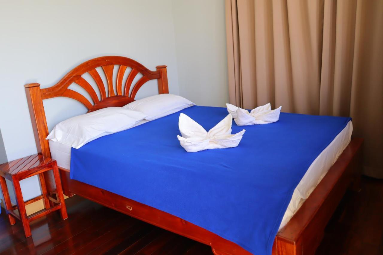 Ban Sulada Guest House Laem Ngop Luaran gambar
