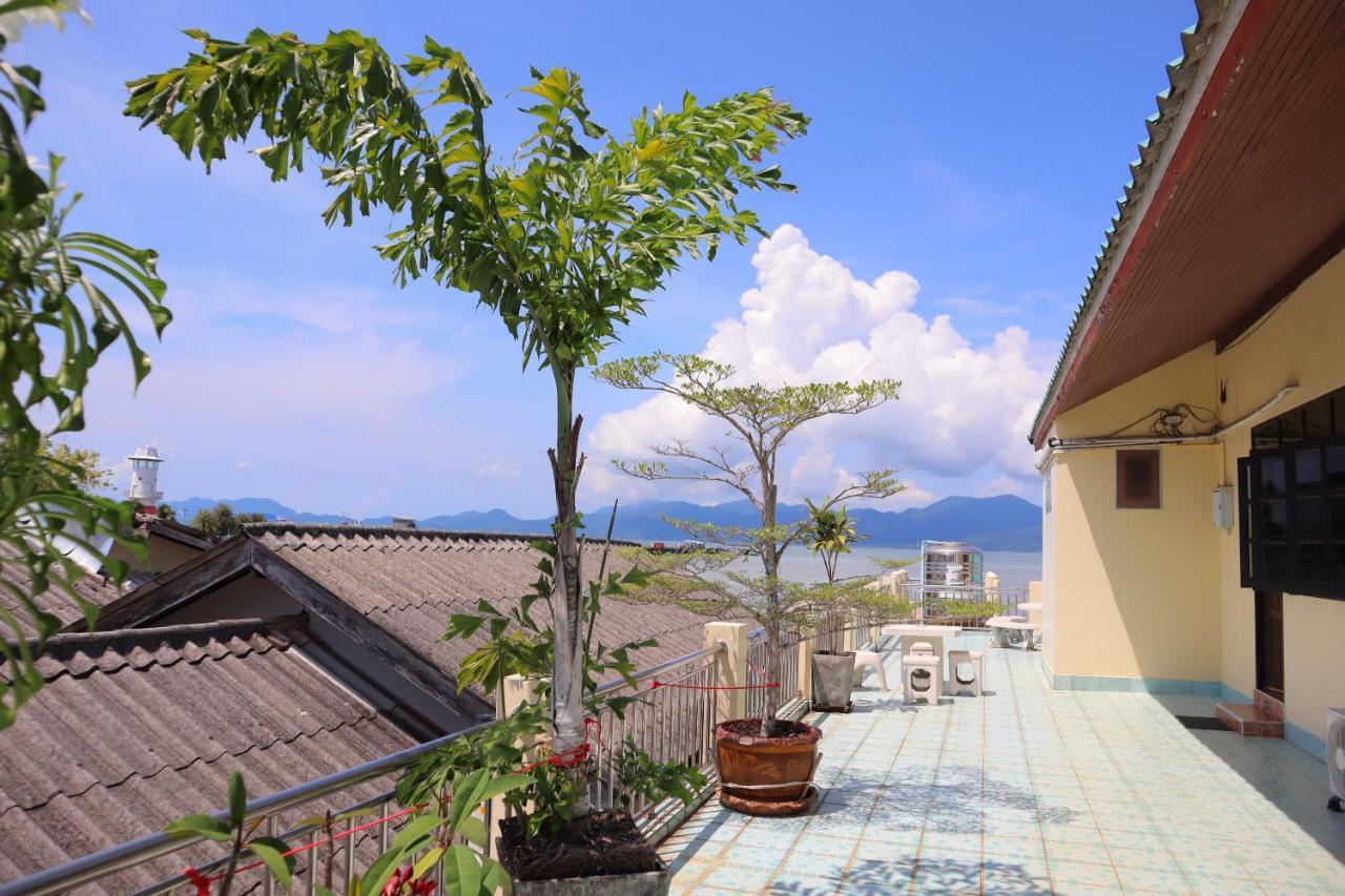 Ban Sulada Guest House Laem Ngop Luaran gambar