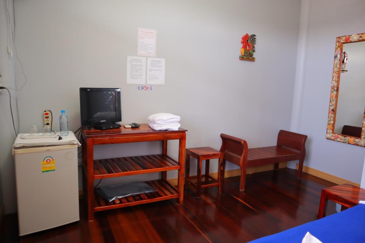 Ban Sulada Guest House Laem Ngop Luaran gambar