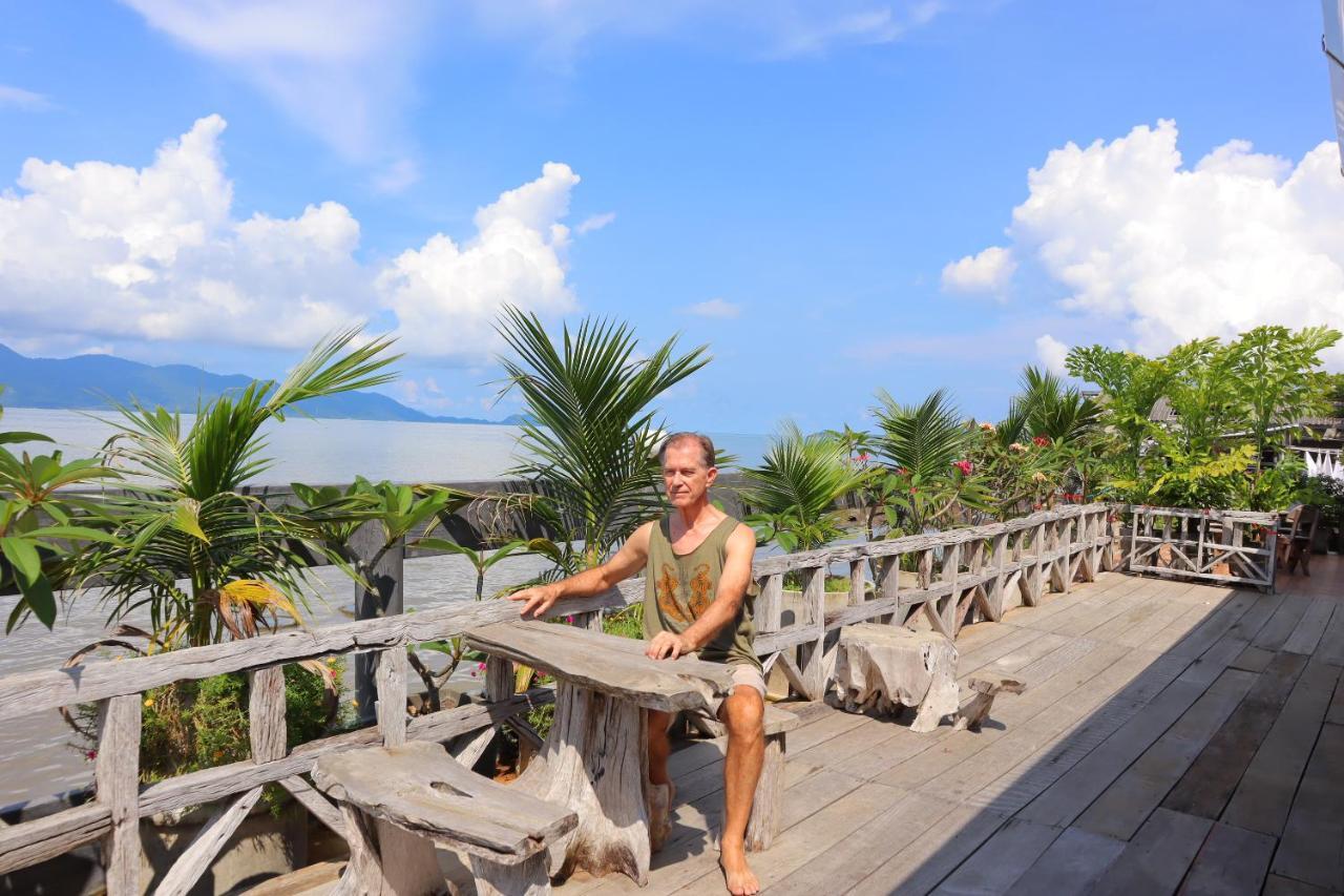 Ban Sulada Guest House Laem Ngop Luaran gambar
