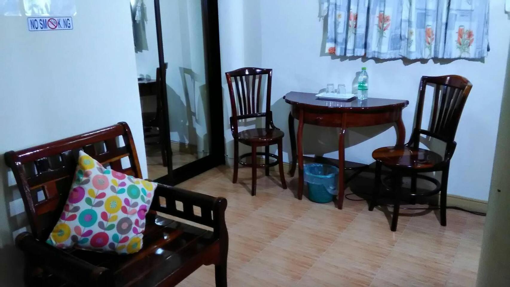 Ban Sulada Guest House Laem Ngop Luaran gambar